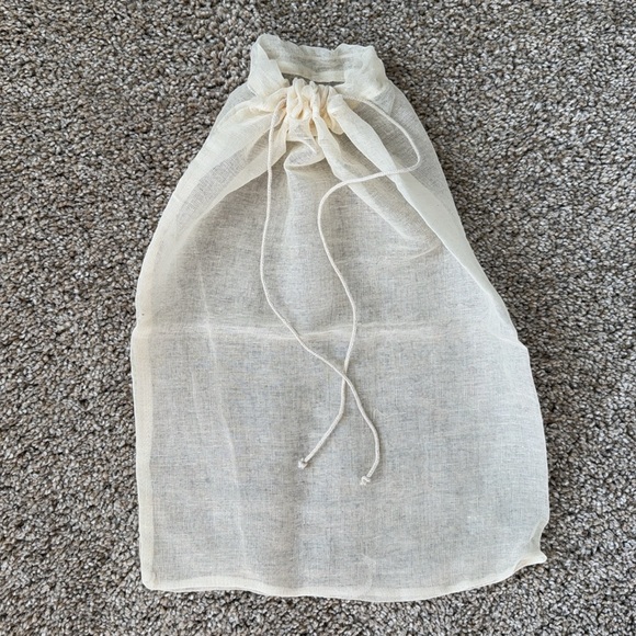 Reusable Drawstring Bags (6) - Picture 3 of 4
